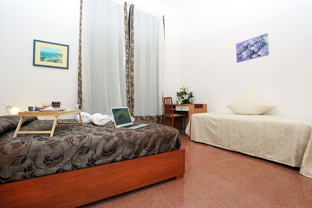 Bells Of Rome Hotel Bilik gambar